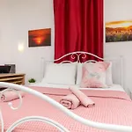 Naxos Diamond Apartahotel