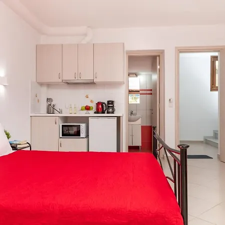 Naxos Diamond Apartmanhotel