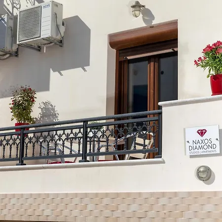 Naxos Diamond 3*